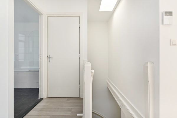 Medium property photo - Hadewichstraat 45, 2531 XX Den Haag
